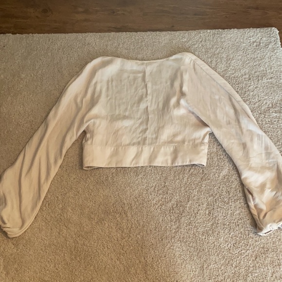 Glassons cropped blouse never been worn US size 4, never worn - Picture 4 of 4